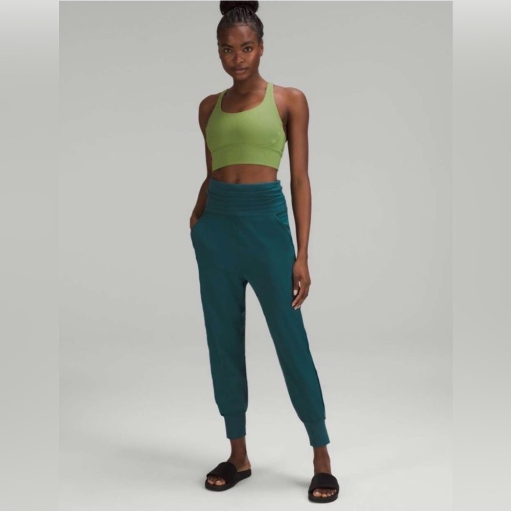 Lululemon fold over Align Joggers Full Length size 8